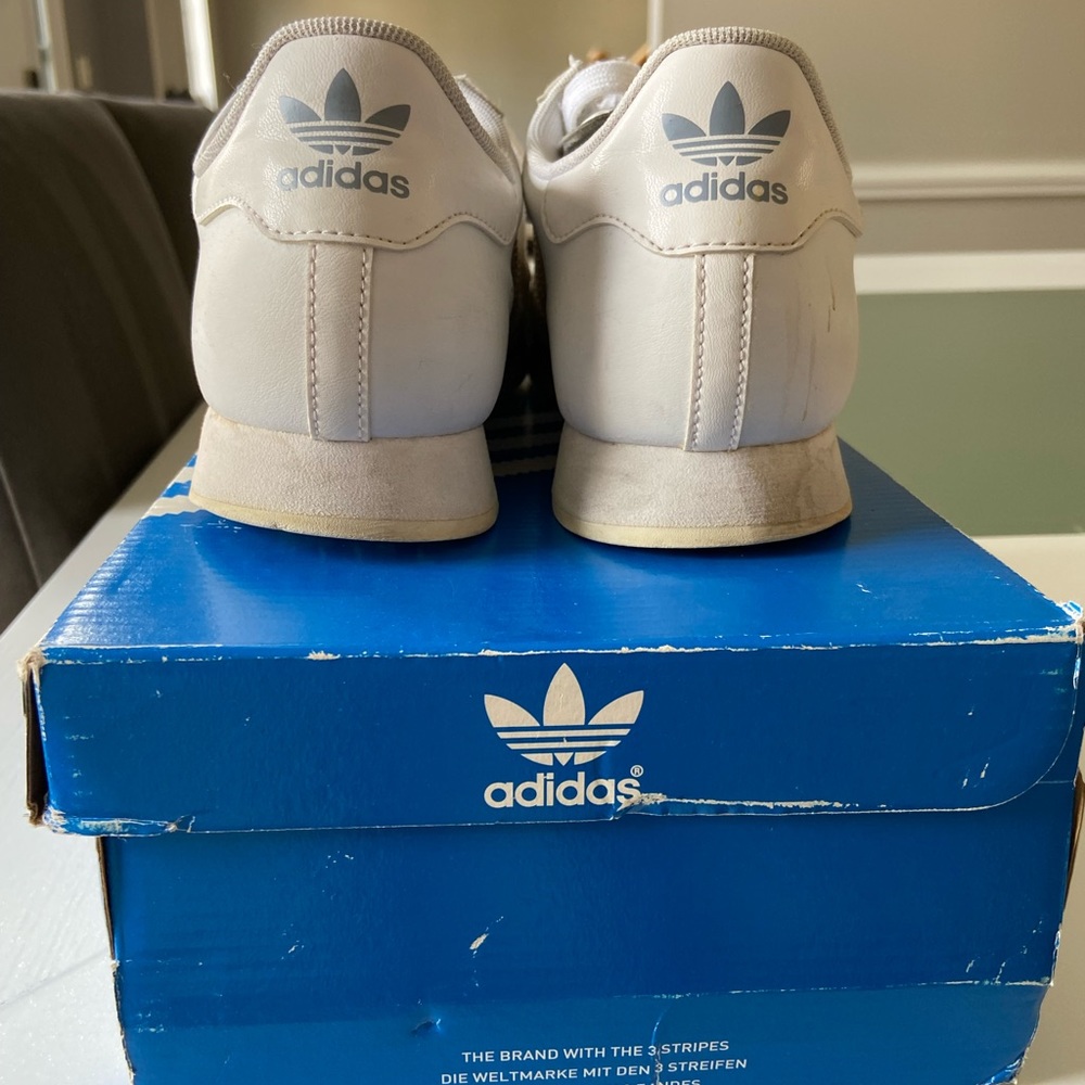 Samoa
Youth size 7
RunWht/ - Picture 3 of 4